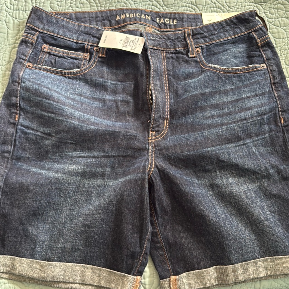 American Eagle Bermuda shorts